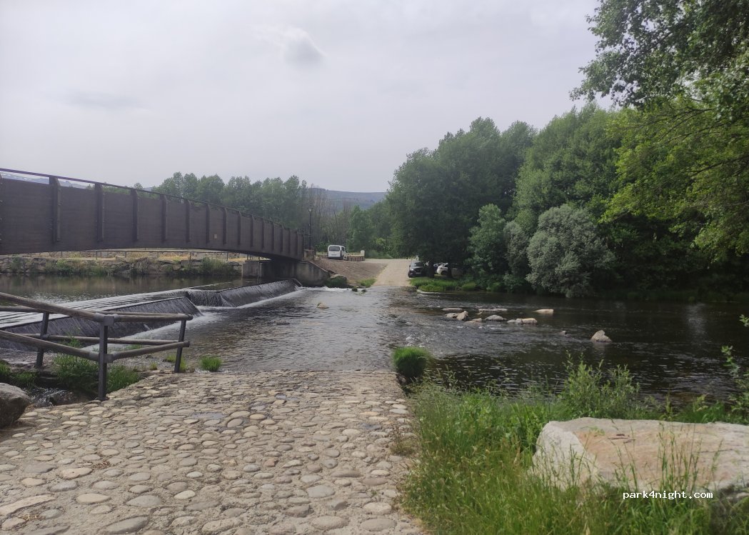 (05620) La Carrera - Unnamed Road — foto 5