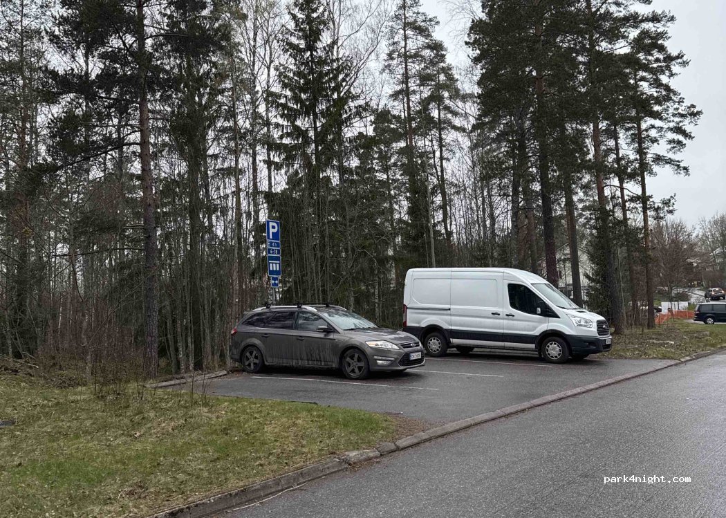 (02660) Espoo - 18 Varusmiehentie — foto