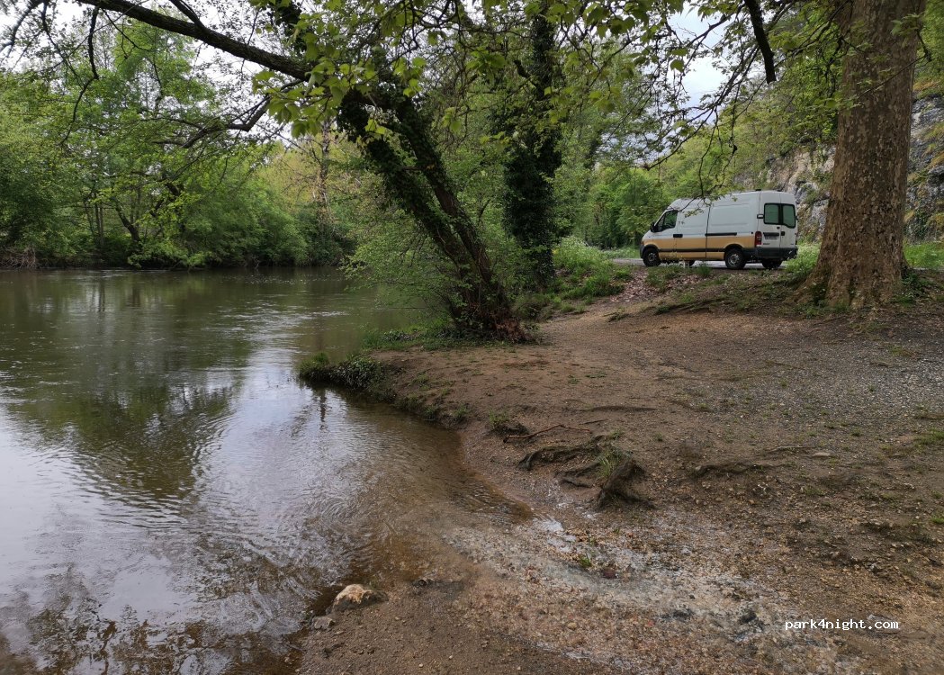 (24310) Brantôme en Périgord - Route de la Fontaine d'Amour — foto