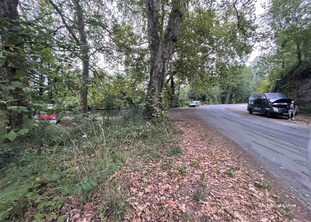 (24310) Brantôme en Périgord - Route de la Fontaine d'Amour — foto 4
