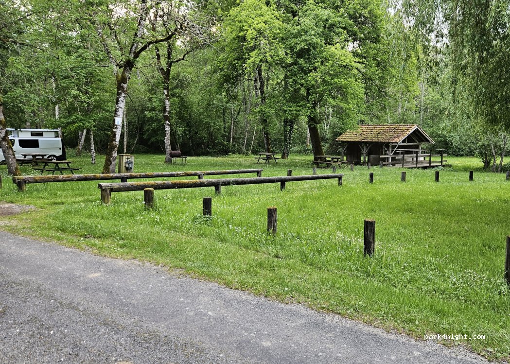 (24310) Biras - 846 Route du Lavoir de la Cloche — foto 3