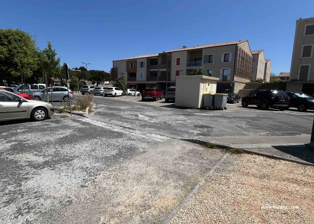(11370) Leucate - 1 Avenue Francis Vals — foto