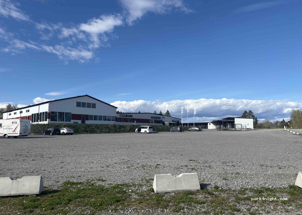 (745 95) Enköping - 10 Sparrsätra Lådö — foto