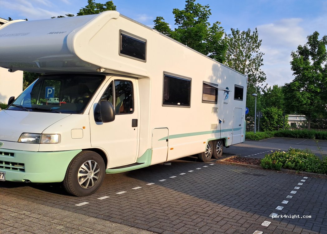 (33617) Bielefeld - Karl-Siebold-Weg — foto 2