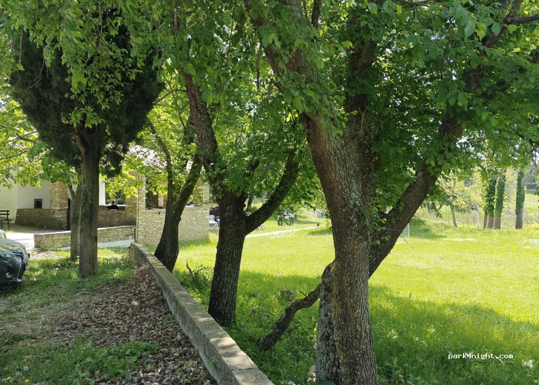 (631 00) Poligiros - Unnamed Road — foto