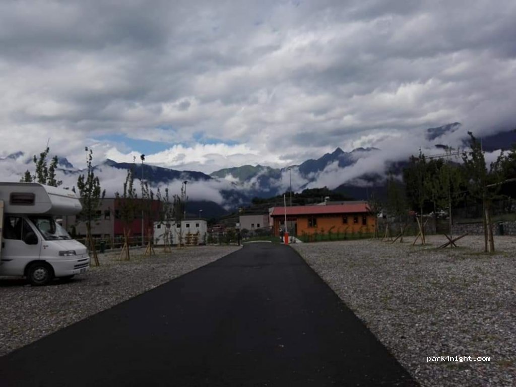 Area Sosta Camper Bienno — foto