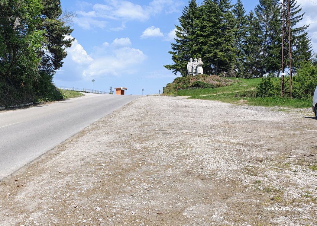 (5427) Krushevo - Unnamed Road — foto