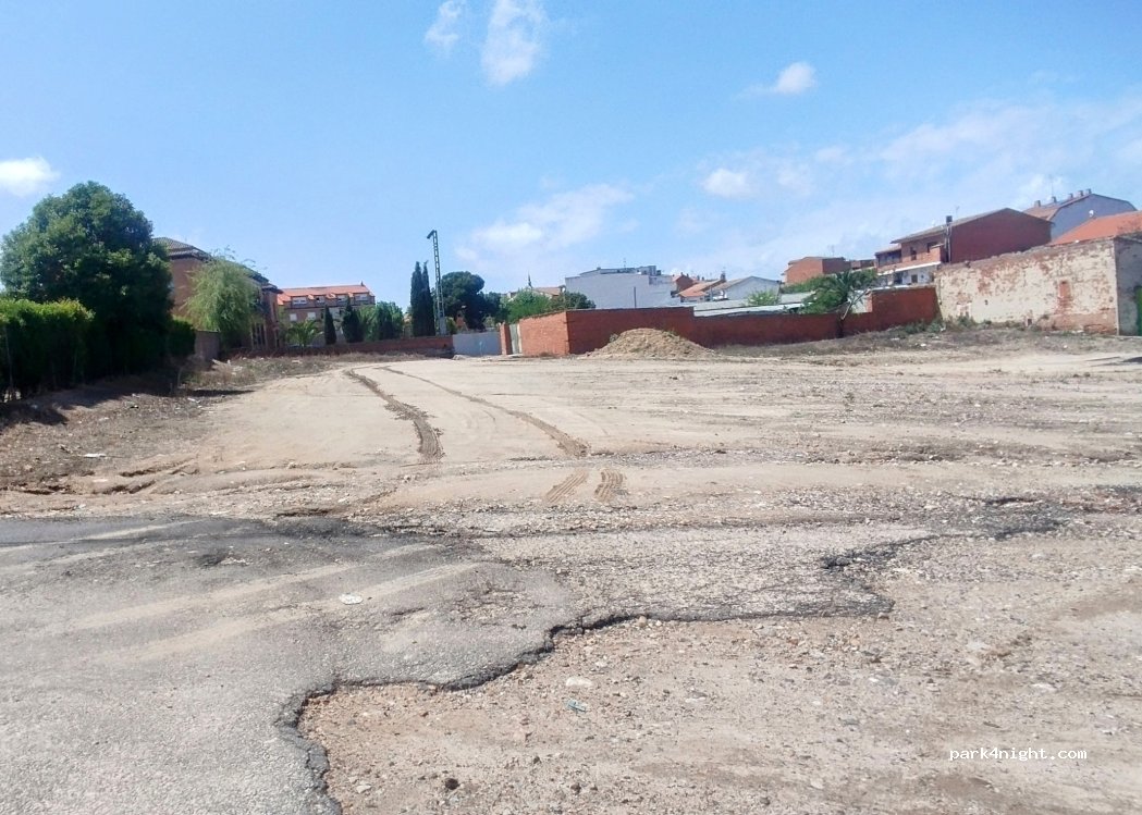 (45940) Valmojado - 82 Avenida de la Constitución — foto 2