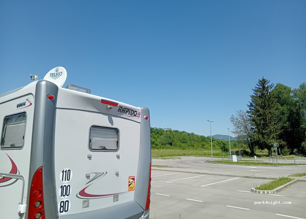 (10450) Jastrebarsko - 30 Ulica Zrinsko Frankopanska — foto 3