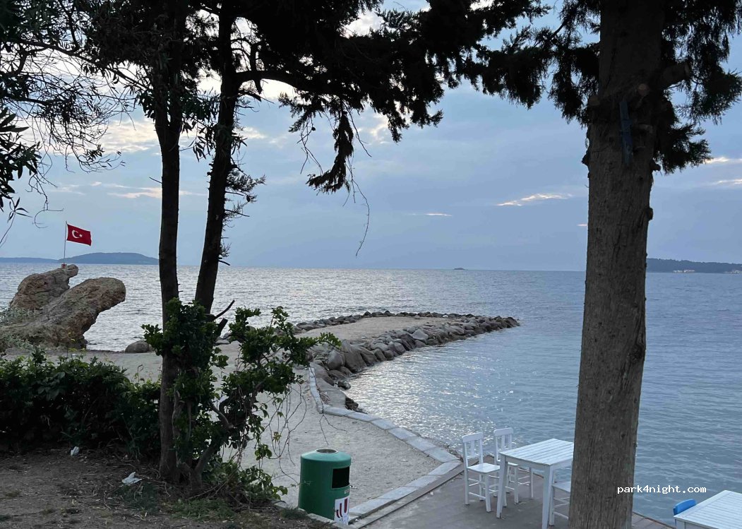 (35430) Urla - 58A İskele Caddesi — foto