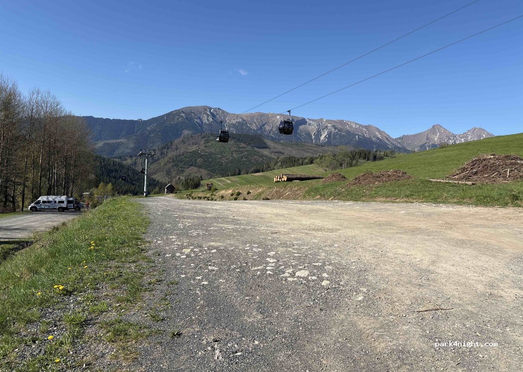 (059 55) Ždiar - Unnamed road — foto