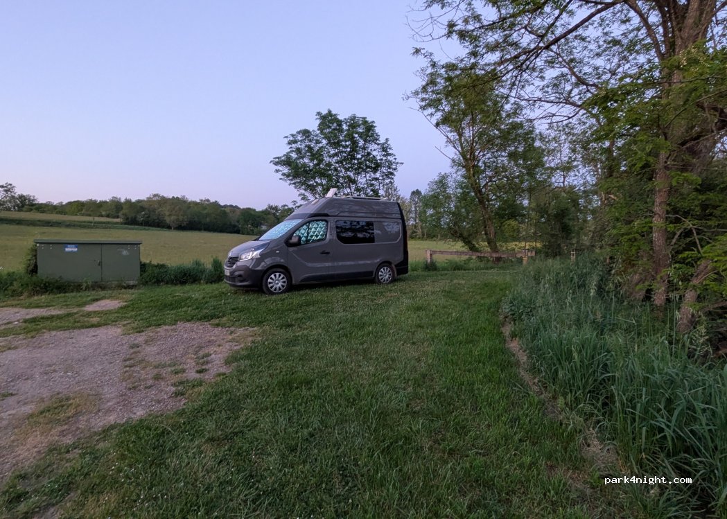 (81170) Les Cabannes - — foto