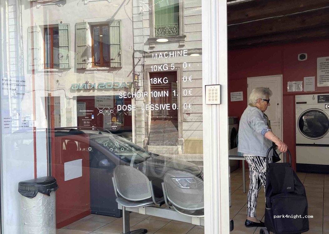 (30800) Saint-Gilles - 4 Bis Rue Gambetta — foto