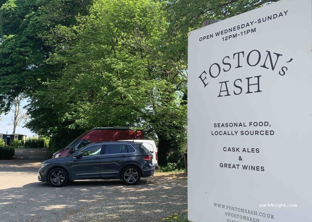 Fostons Ash Inn — foto