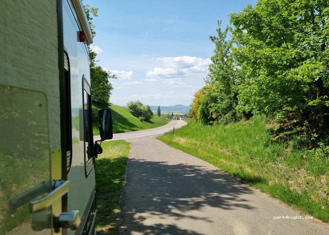 (56) Bassenheim - Unnamed road — foto
