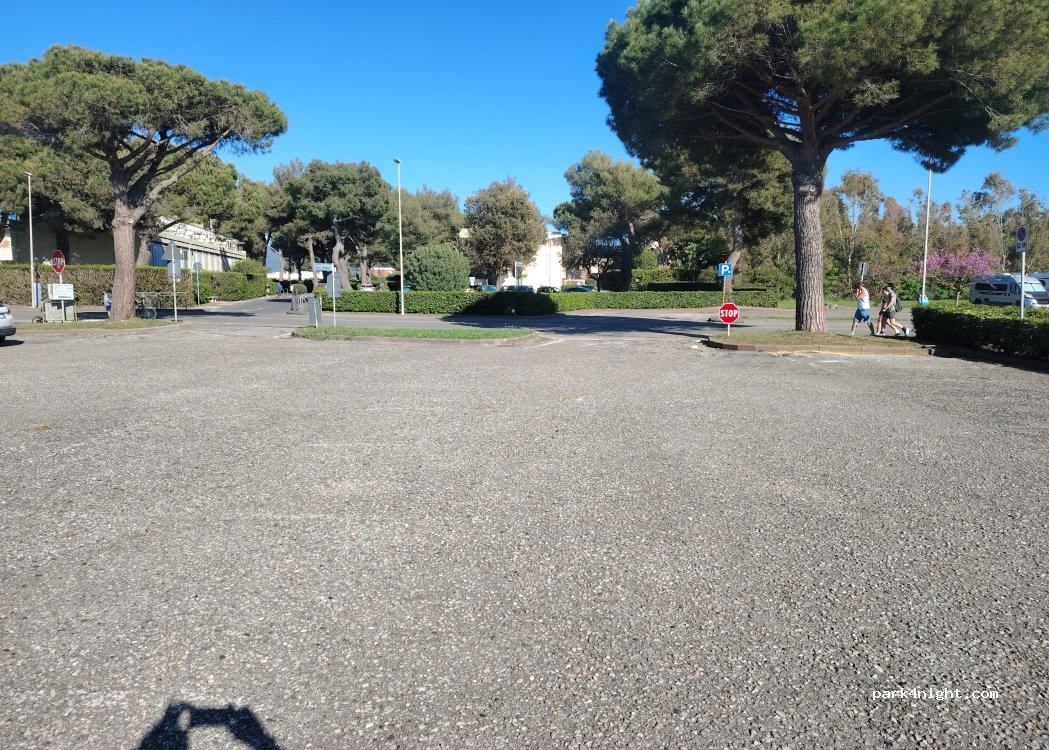 (57020) Marina di Bibbona - Via dei Pini — foto 2