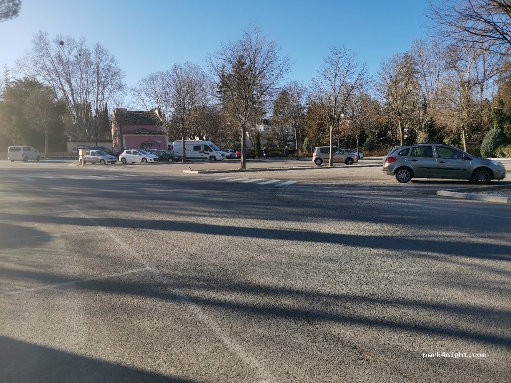 (04800) Gréoux-les-Bains - 7234 Rue des Eaux Chaudes — foto 2