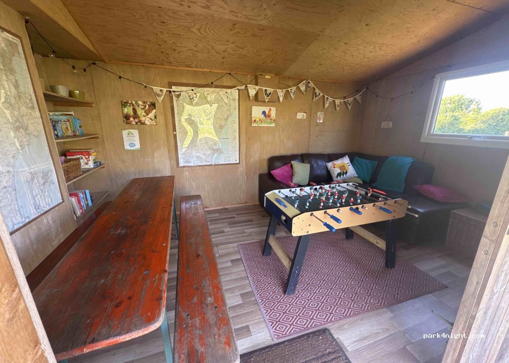 The Hen's Dens at Orchard Organic Farm — foto 3