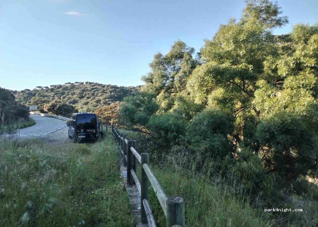 (10694) Torrejón el Rubio - — foto 2
