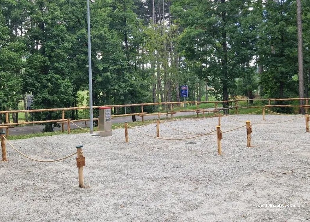 Area Sosta Camper Pavullo — foto 2