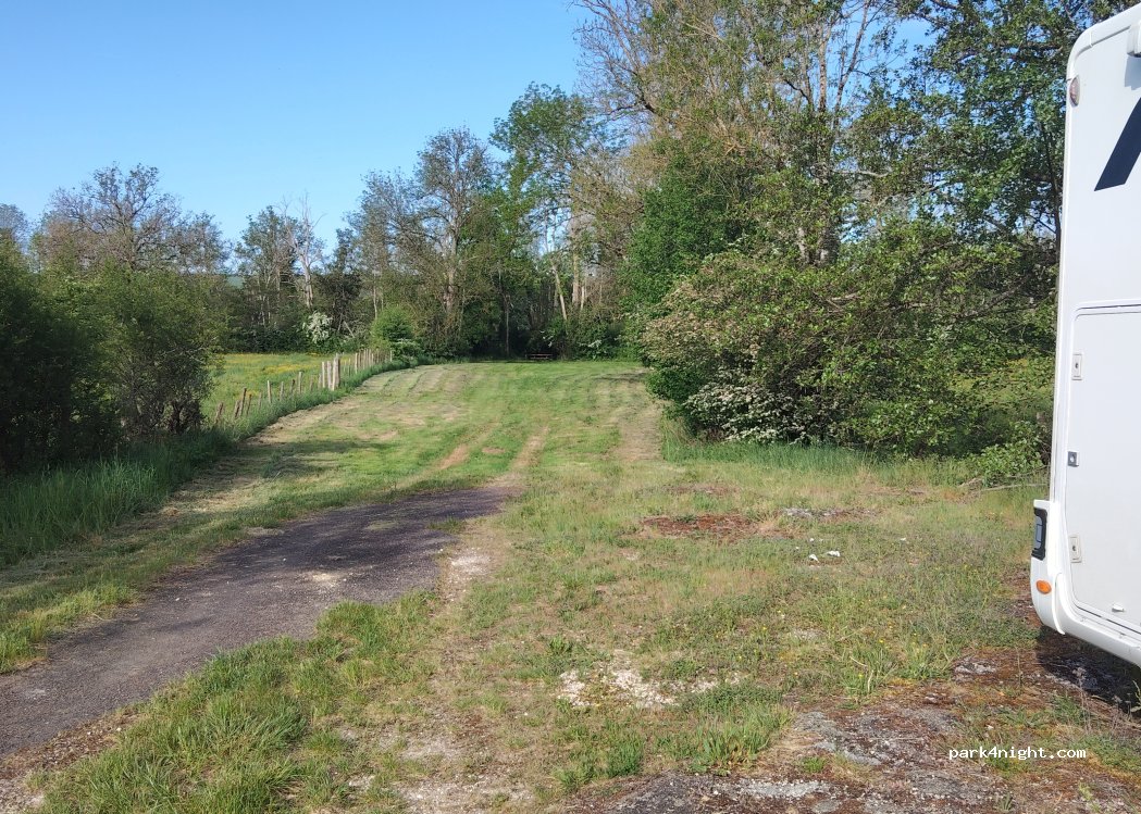 (89310) Poilly-sur-Serein - 321 Les Gravières — foto