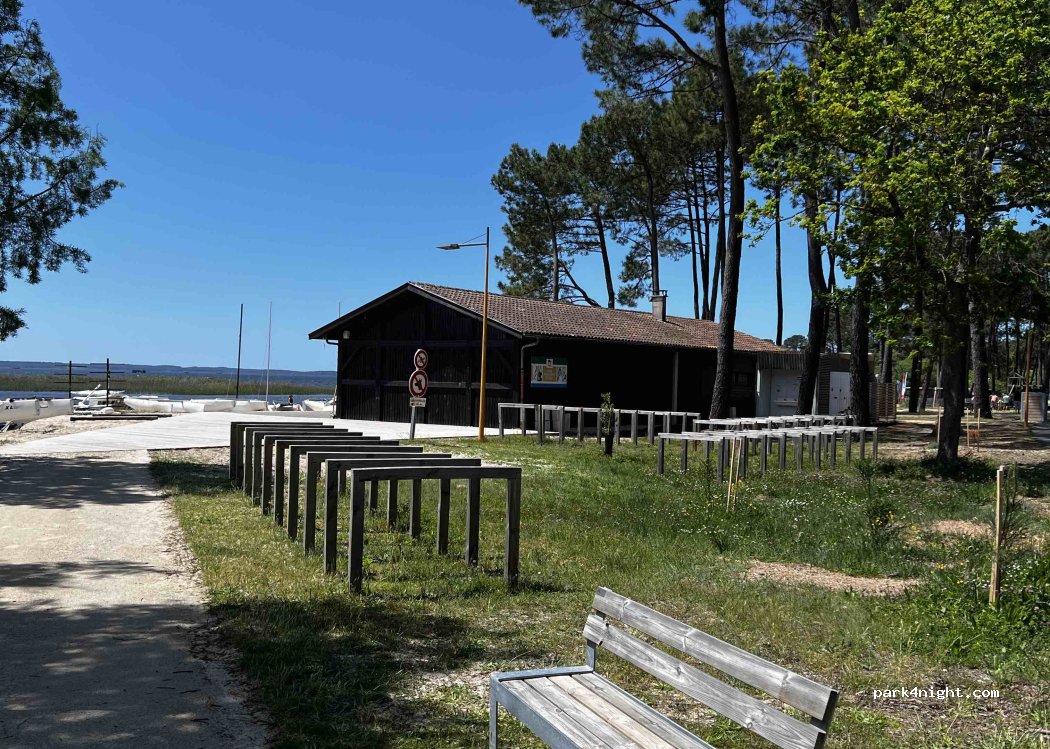 (40160) Parentis-en-Born - 1 Route des Campings — foto 3