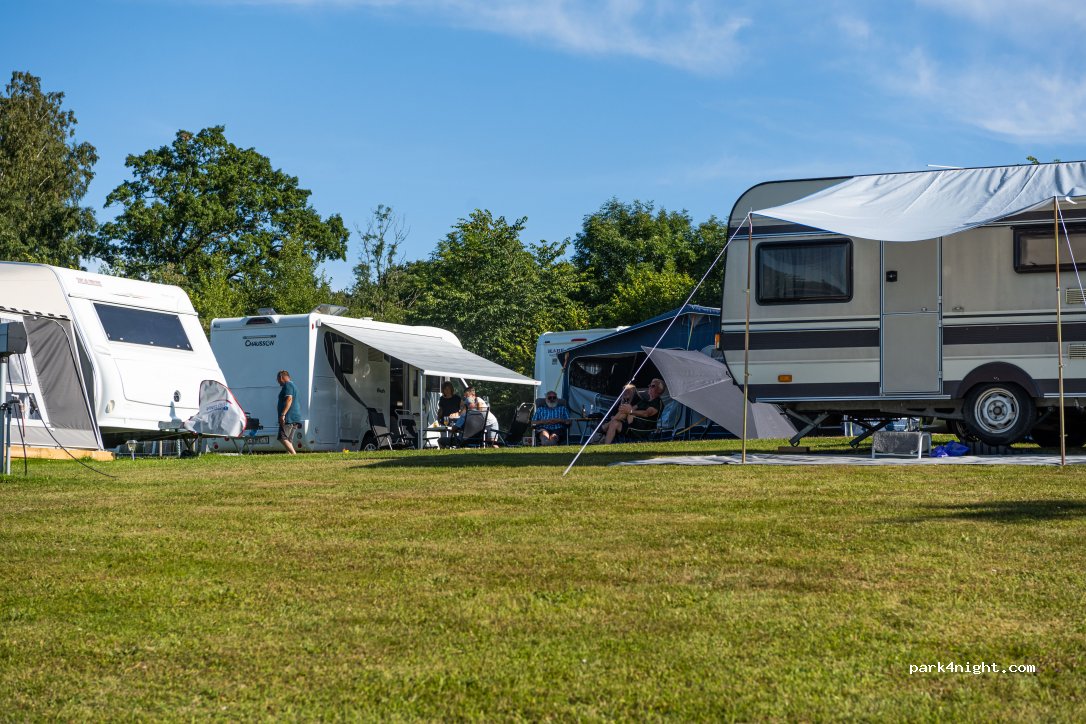 Tykarpsgrottan Motorhome Parking — foto 4