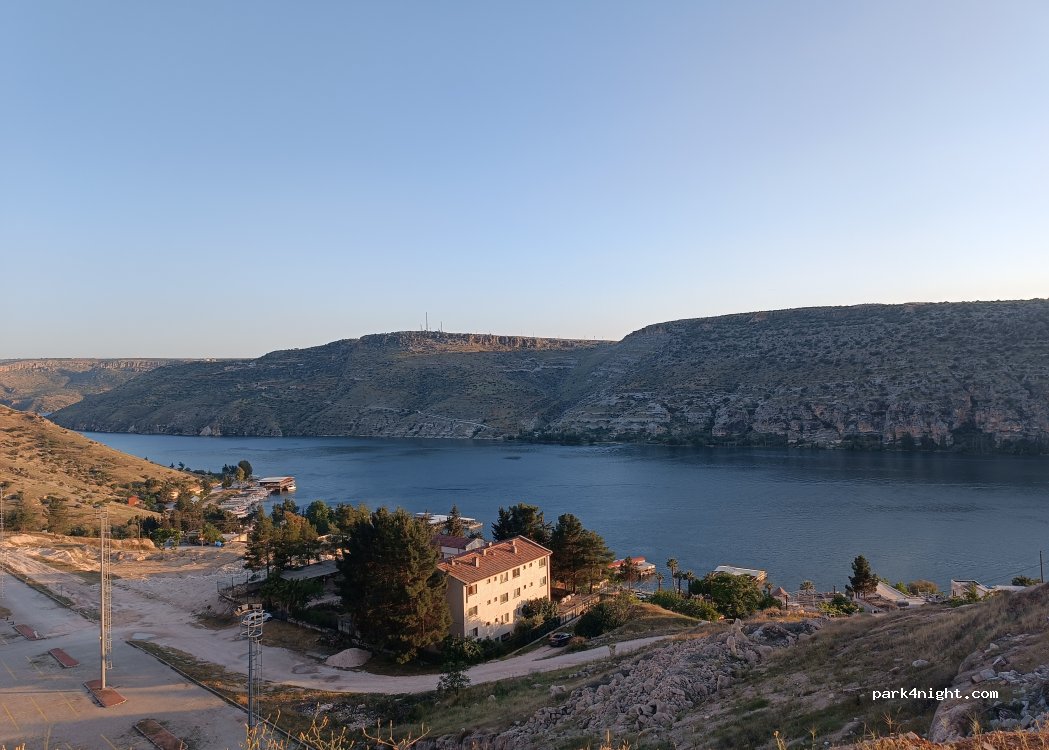 (63950) Halfeti - Unnamed road — foto