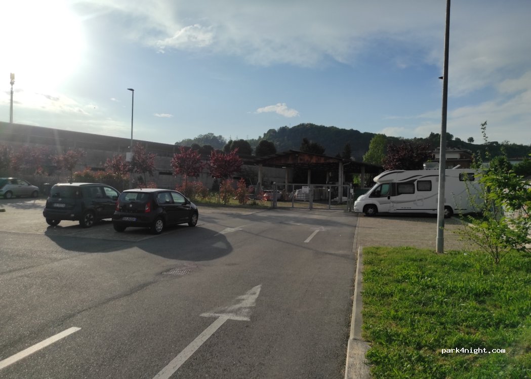 (28041) Arona - 42 Via Monte Rosa — foto