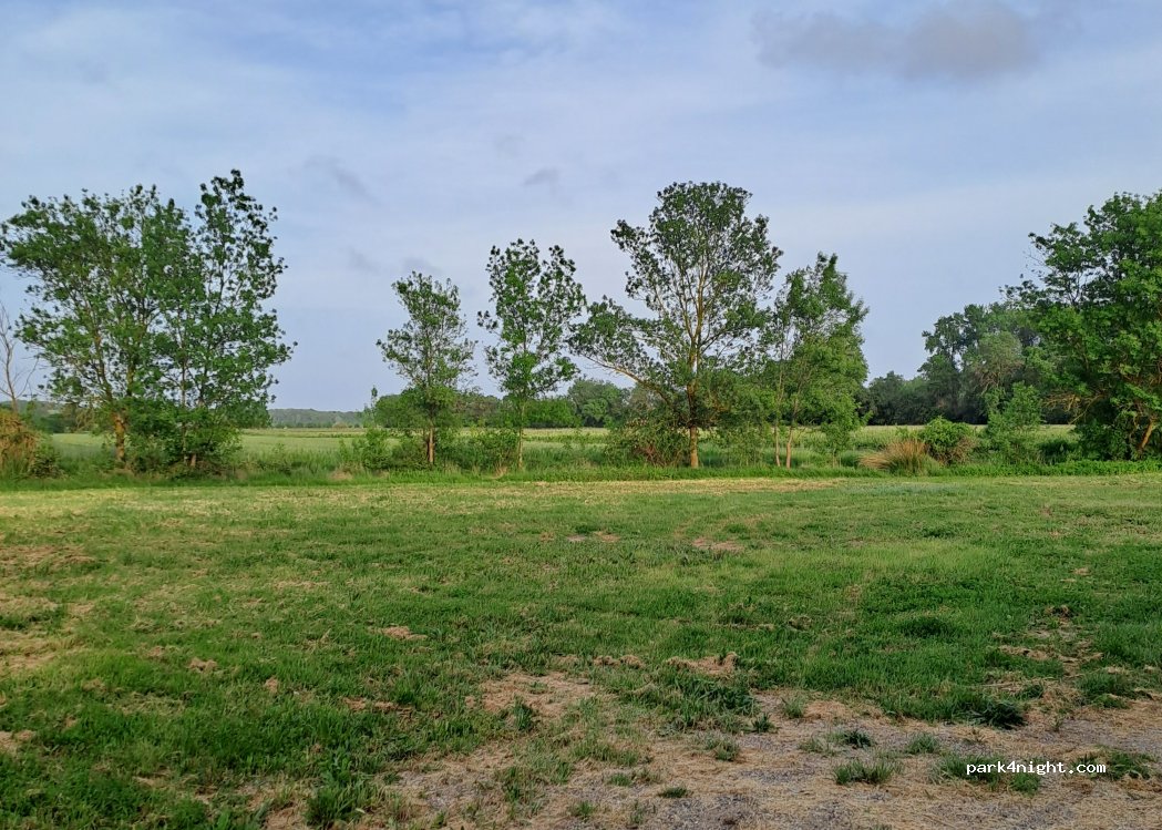 (34550) Bessan - Chemin de Saint-Bernard — foto 3