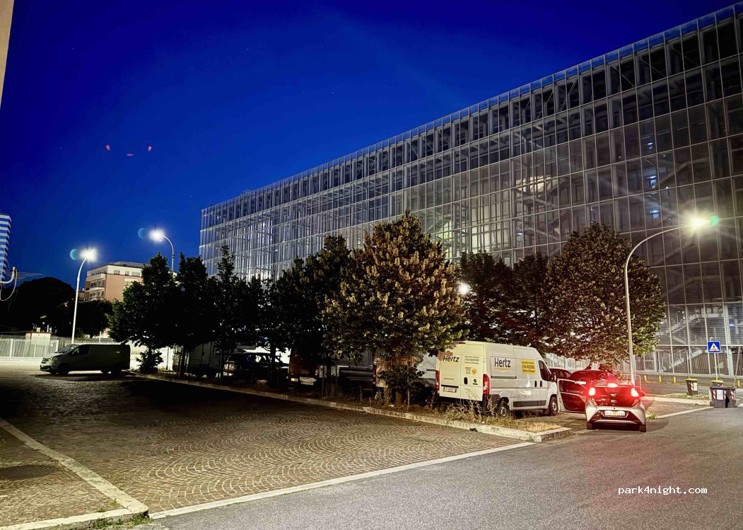 (00144) Roma - 28 Via Stendhal — foto