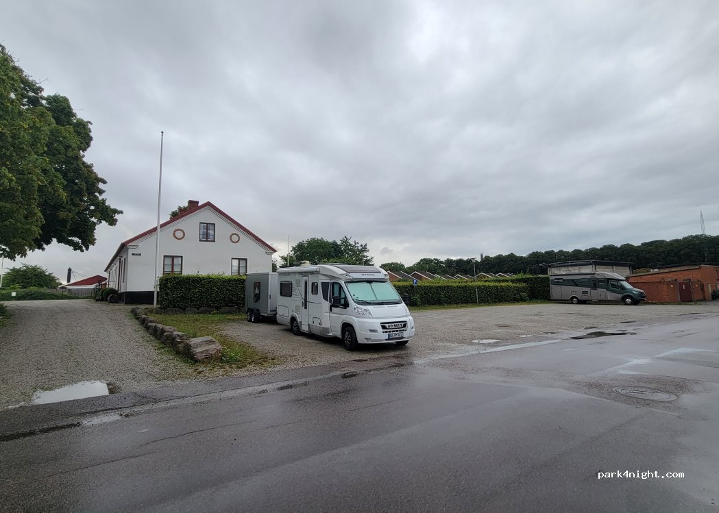 (245 33) Staffanstorp - 15 Brågarpsvägen — foto 3