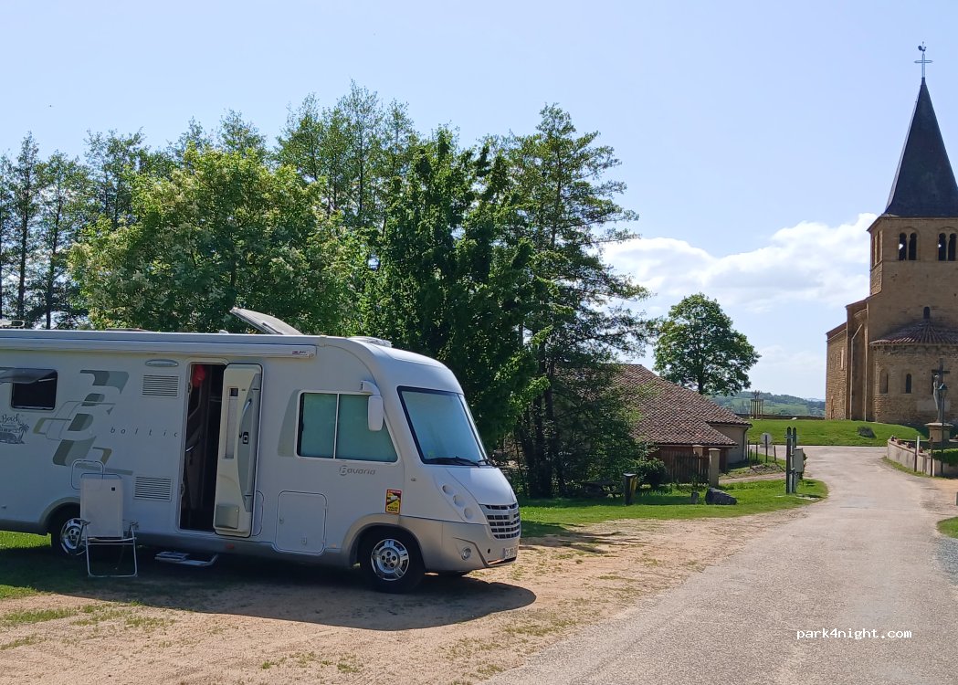 (71110) Baugy - 45 Le Martray — foto