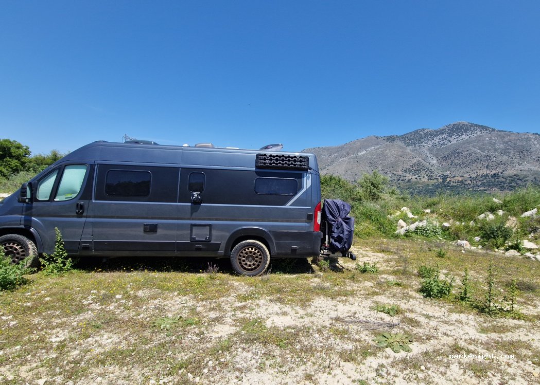 (740 54) Milopotamos - Unnamed road — foto 2