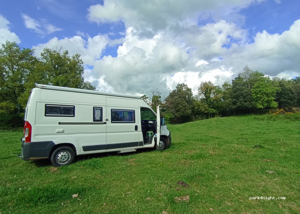 () Sant Privat d'en Bas - Unnamed road — foto