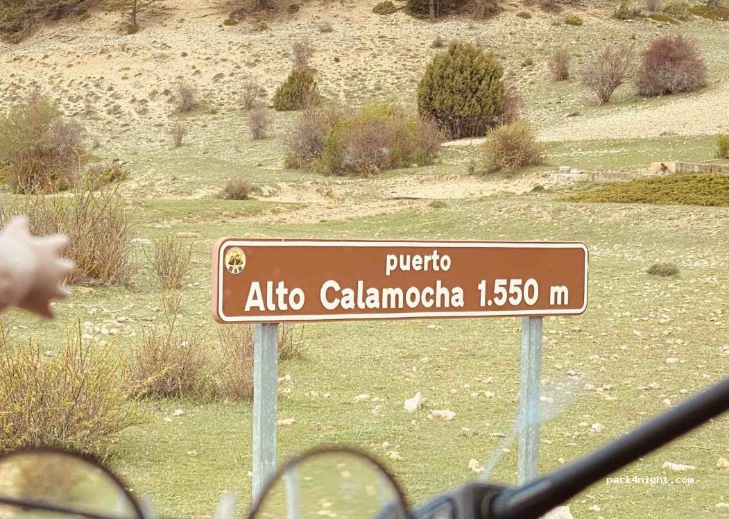 (44114) Villar del Cobo - Unnamed road — foto
