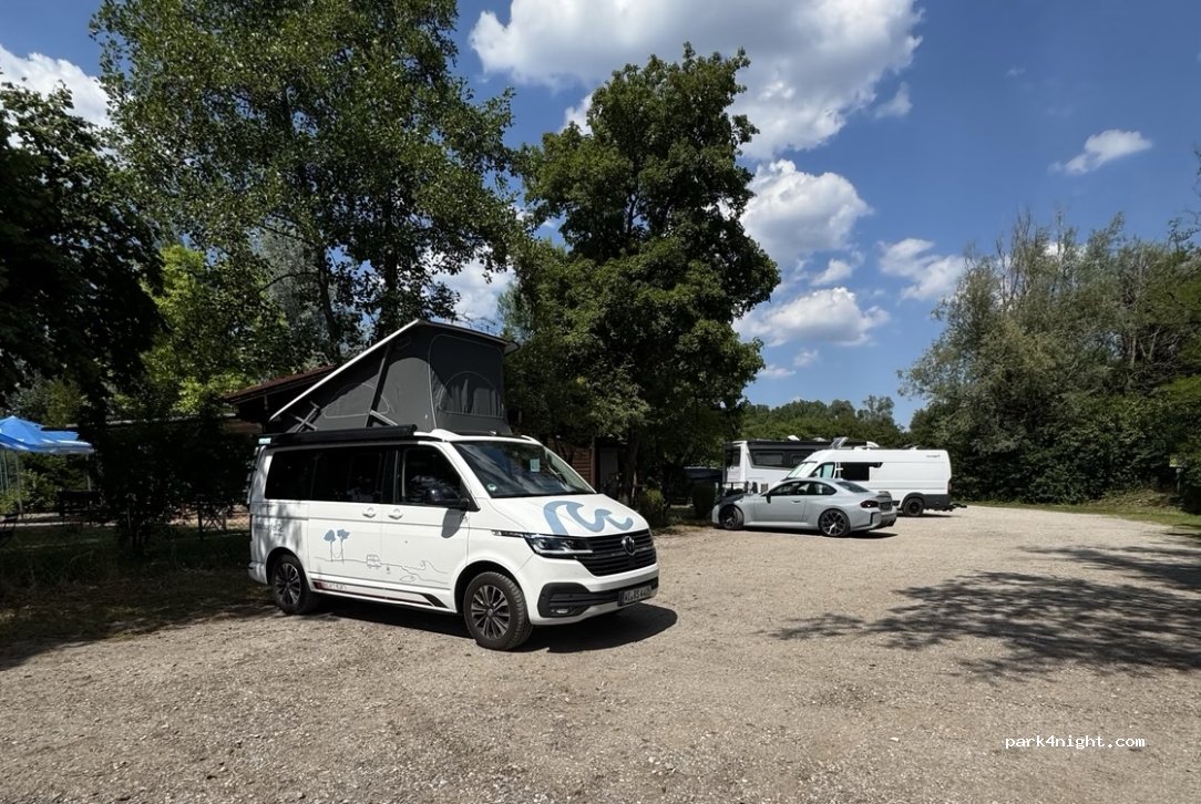 Starnberger See/ Tennis Bar Percha — foto
