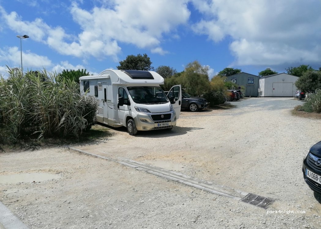 (17650) Saint-Denis-d'Oléron - 124 Rue Surcouf — foto 2