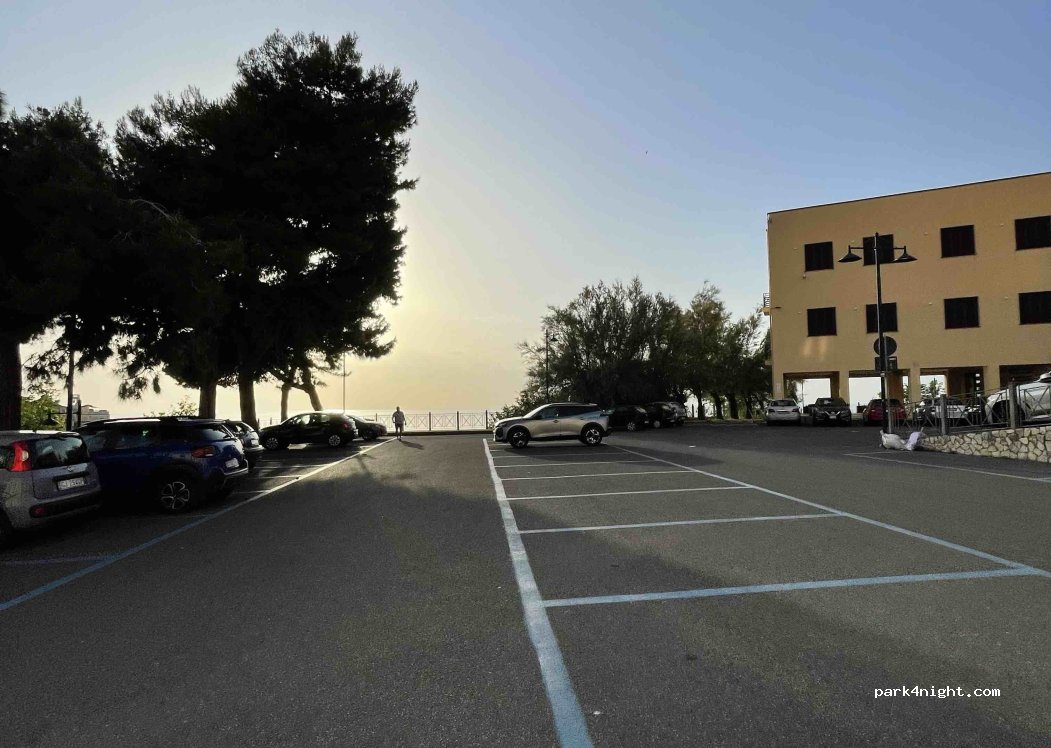 (89812) Pizzo - 103 Via M. Salomone — foto