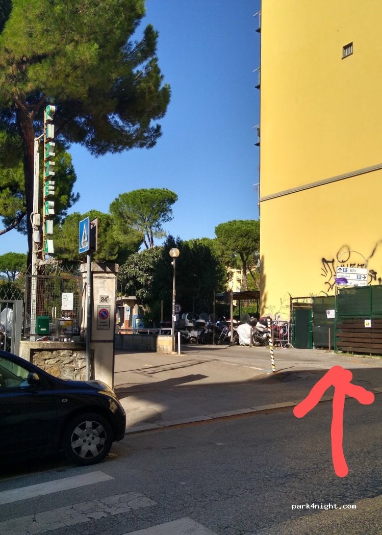 Aire de camping-cars Florence — foto 3