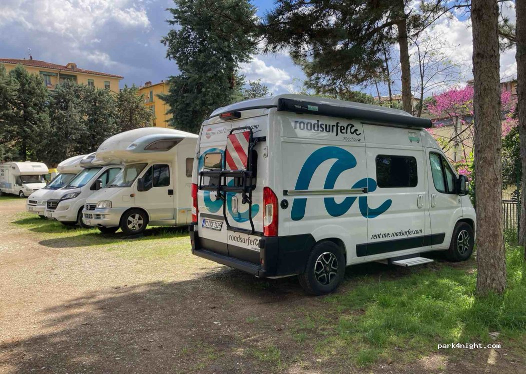 Aire de camping-cars Florence — foto 4