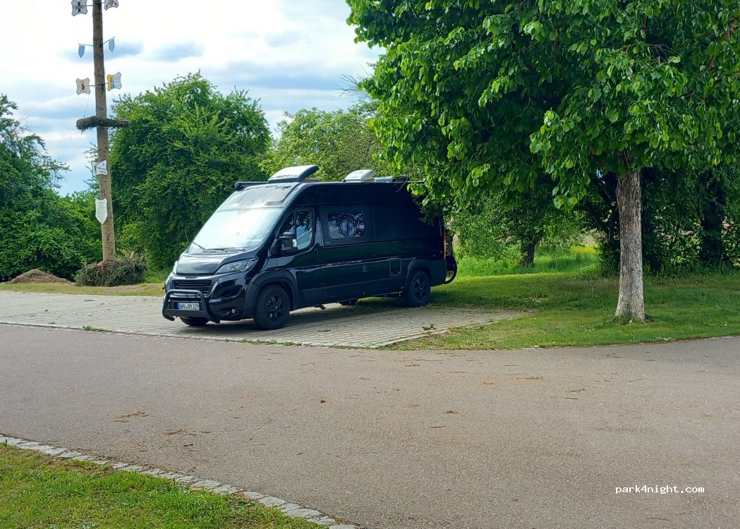 (85309) Pörnbach - 7 Kirchplatz — foto