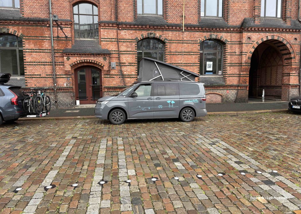 (20457) Hamburg - 6 Pickhuben — foto 2
