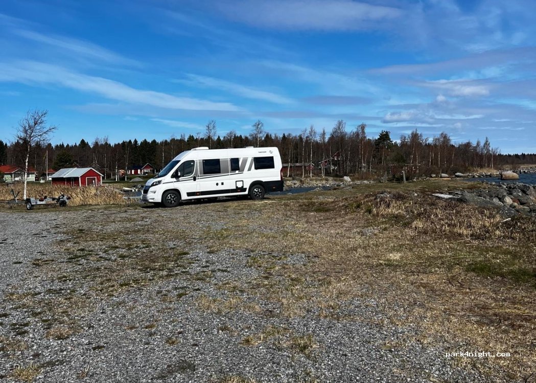 (66220) Bergö - 53 Perisgrundintie — foto
