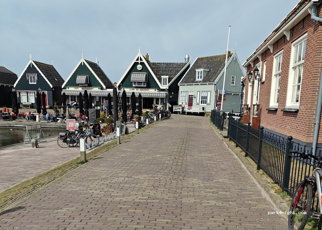 (1156 AL) Marken - 19A Havenbuurt — foto 2
