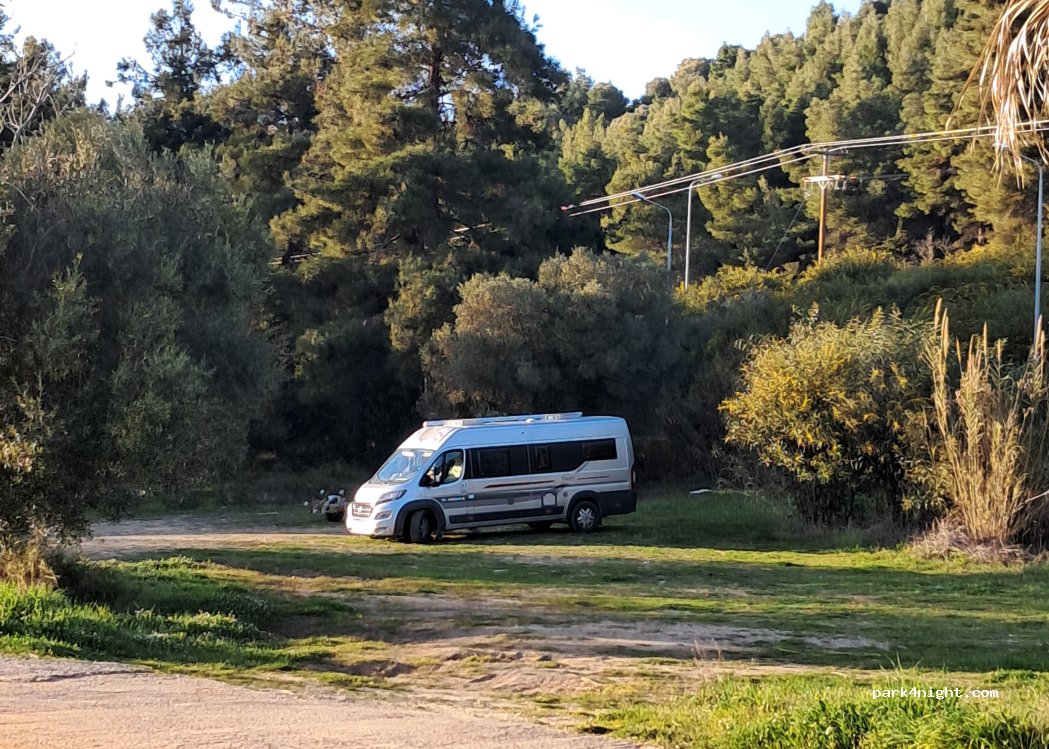 (630 85) Loutra - Unnamed road — foto 3