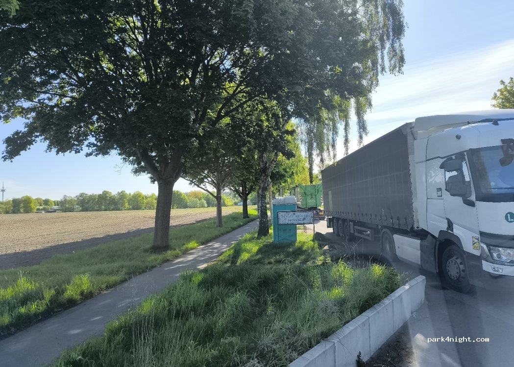 (21714) Stade - B73 — foto