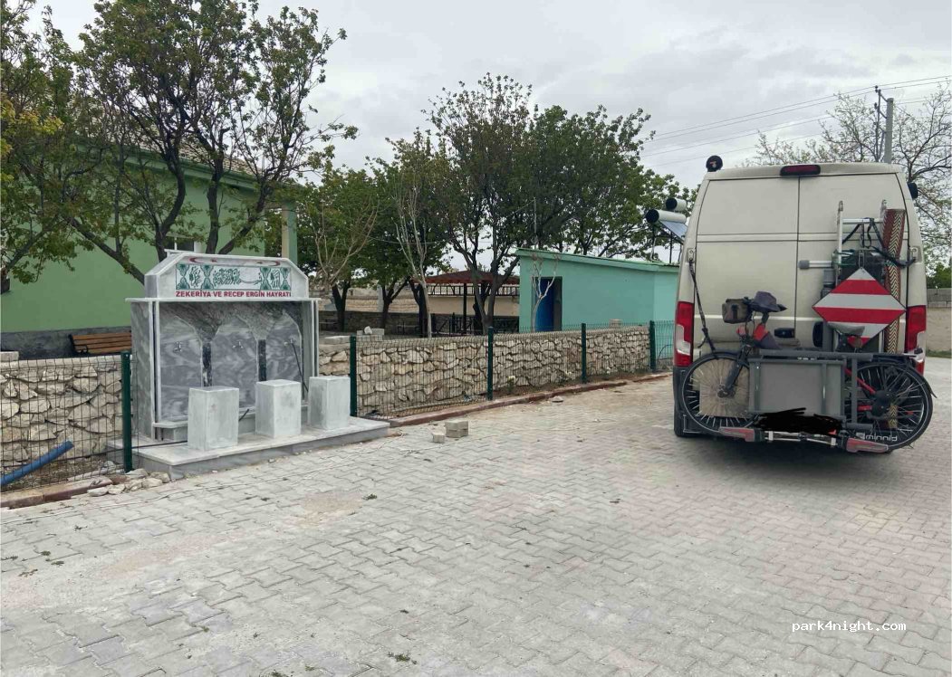 (68000) Yeşiltömek - Yesiltomek Koyu Yolu — foto