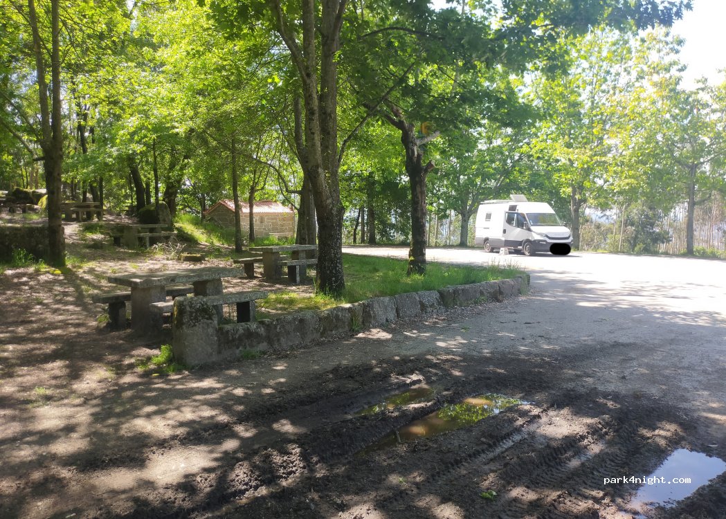 (4805-549) Oleiros - Lg. de São Miguel — foto 2