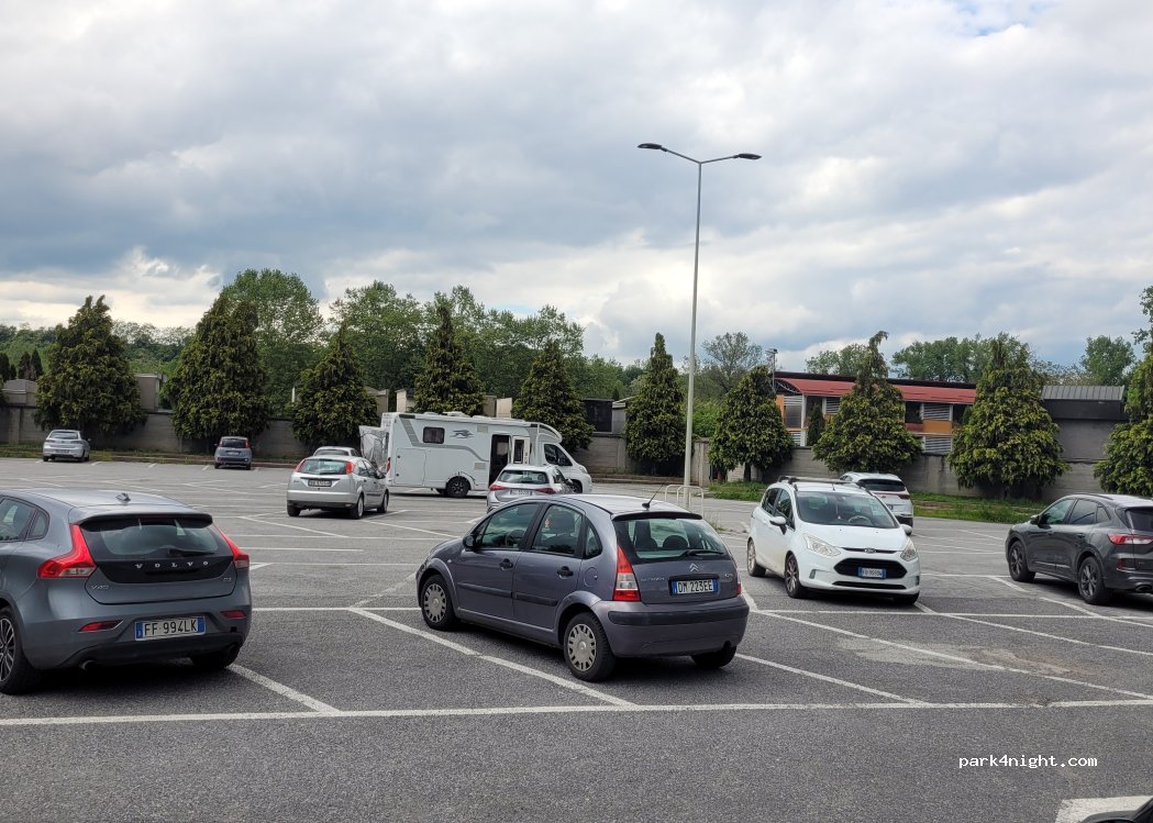 (12100) Cuneo - Via del Fontanone — foto
